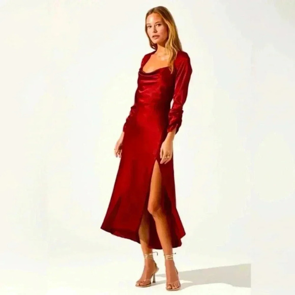 NWT ASTR Gracie Midi Dress - Picture 1 of 10